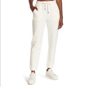 Sweaty Betty Woman’s white Joggers